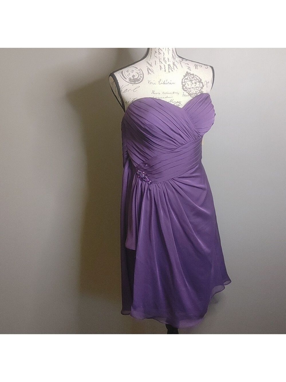 Symphony By Venus Size 16 Prom Dress Purple Short Sweetheart Neckline Strapless